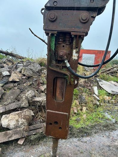 Montabert Hammer
