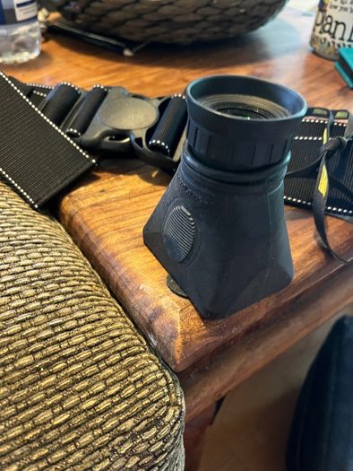 Think Tank Thin Skin Belt XL  and Hoodman HoodLoupe