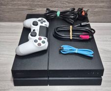 Playstation 4 PS4 500GB Black 8.52 Low Firmware & Wireless Controller (n7)