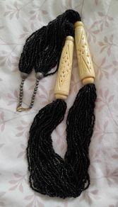NECKLACE - Vintage - Carved - Black Glass Beads