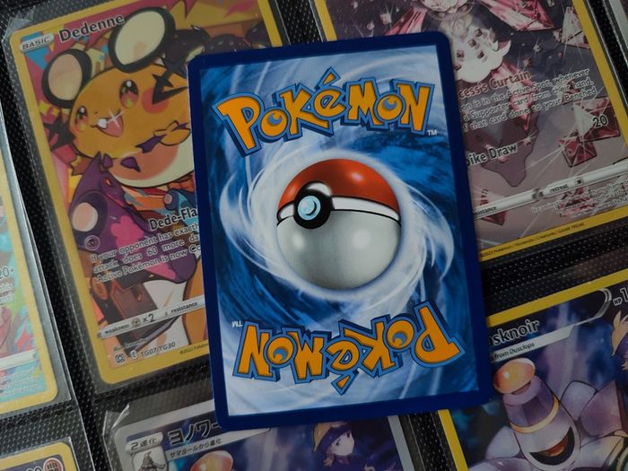 Hisuian Voltorb ! Illustration Rare ! from Crown Zenith Set ! 2023 ! Pokemon Card !