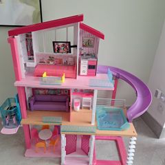 Barbie dream house
