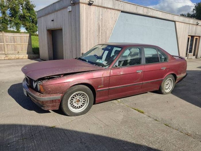 BMW 518i E34 breaking