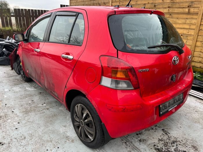 toyota yaris parts