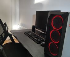 Full Gaming Setup - RTX3060, BenQ, Standing Desk
