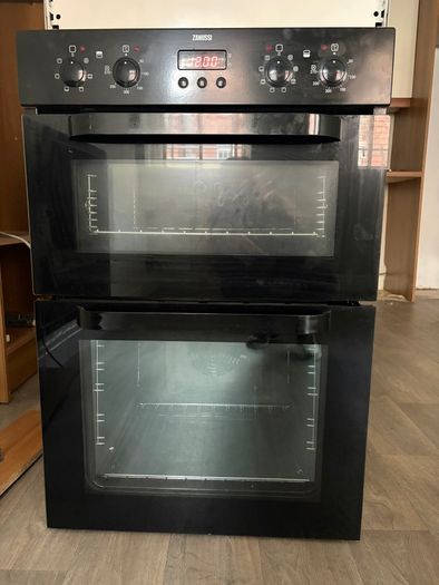 Zanussi built in double electric oven