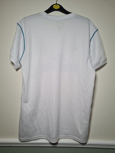 Real Madrid football jersey shirt 2017 Size Medium