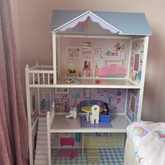 doll house