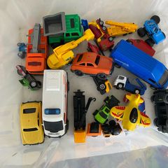 Toy vehicles