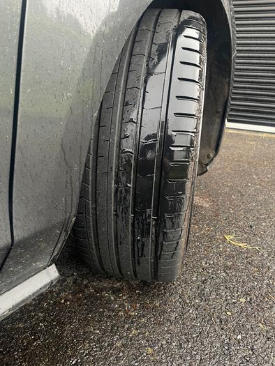 4 x 19 Inch Alloy Wheels