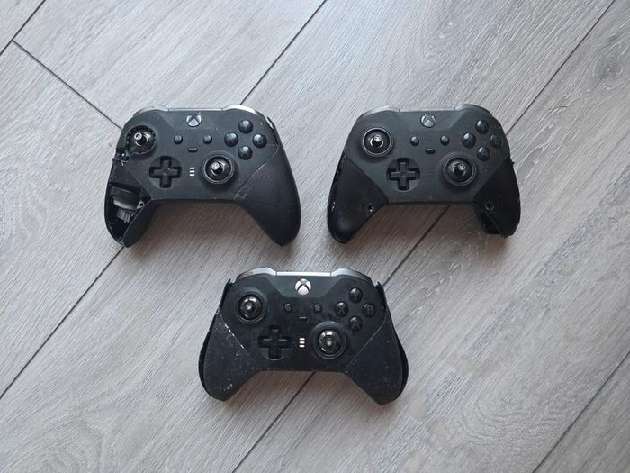 3 x Xbox Elite Series 2 Controllers (Free Post)