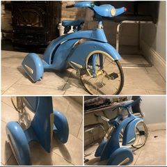 Beautifully Restored 1936-Style "Sky King" Art Deco Tricycle