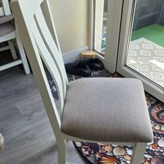 Set of 6 dining chairs