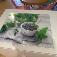 Large glass chopping board