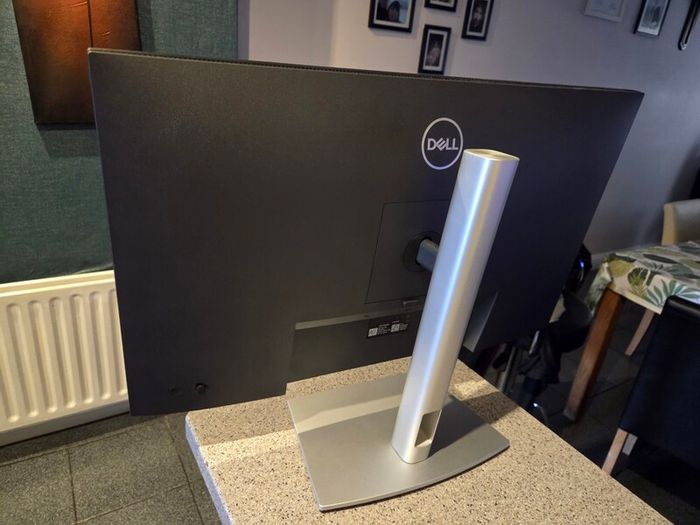 Dell 27 4k USB-C Hub monitor P2723QE