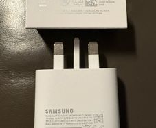 New Samsung fast charger 25W Plug and C type cable