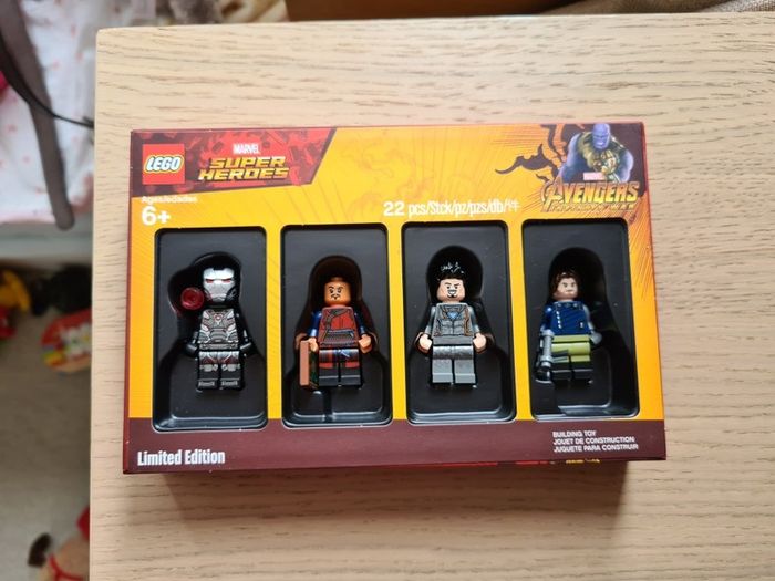 lego col335 wong set 5005256 bricktober