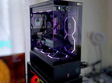 Custom Gaming PC | 7800x3d & RTX 5070 | 2Tb