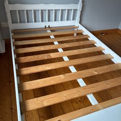 bed 5 piece set.  Bed wardrobe locker drawers blanket box