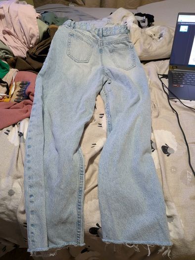 clothing EUR 1 each item