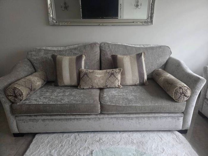 Fineline Suite 3 and 2 Seater