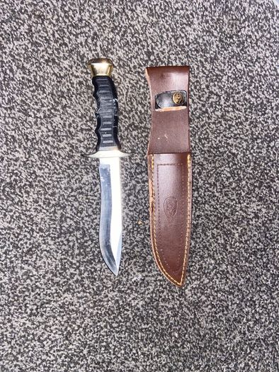 knife