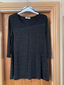 Gerard long sleeve top Size 16-18