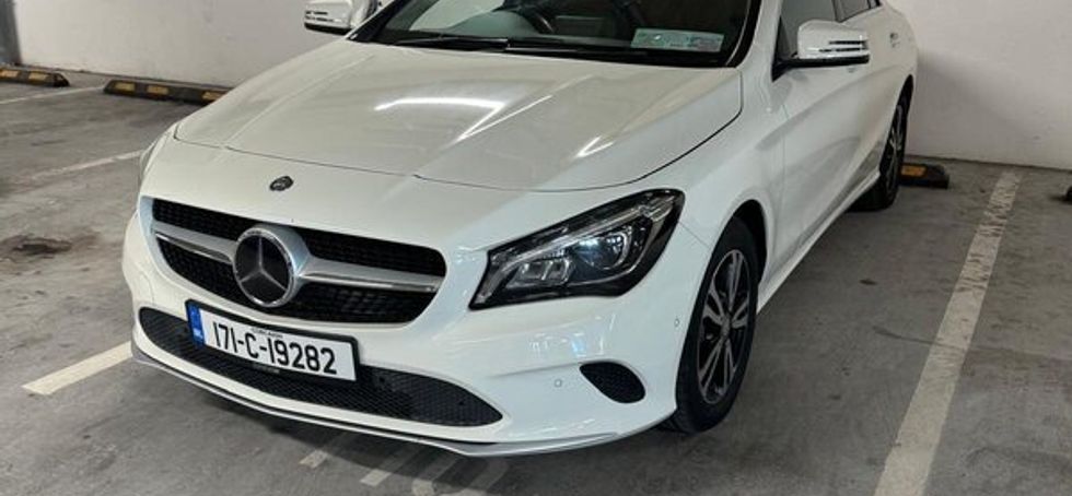 Mercedes-Benz CLA 2017 AMG LINE (Low Mileage)