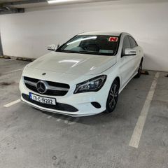 Mercedes-Benz CLA 2017 AMG LINE (Low Mileage)