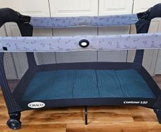 Travel cot