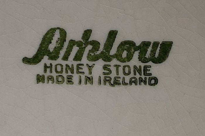 Arklow Pottery taurine, two for forty euros