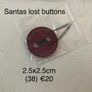 Santas lost buttons Image 3