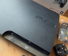PlayStation 3 Slim 320GB PS3