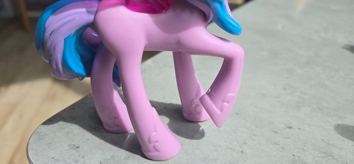 Large 5 inch Princess Celestia Moulded Vinyl Figure MLP G4 My Little Pony 2010