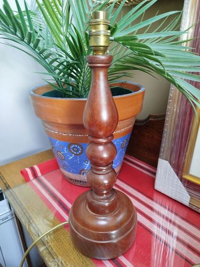 Wood Lamp