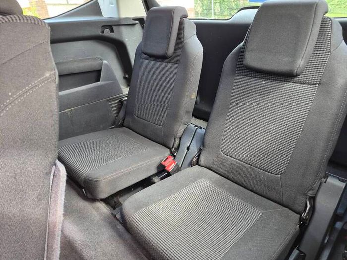 Peugeot 5008 7 Seater Diesel Car/ Estate
