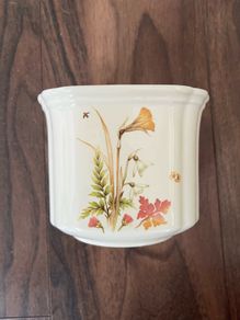 Royal Winton "Lark Rose" Planter