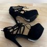 black heels Image 3