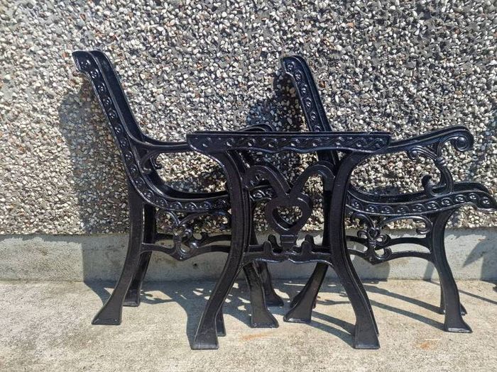 Garden table + bench cast iron