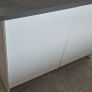 kitchen island  and 2 stools Image 3