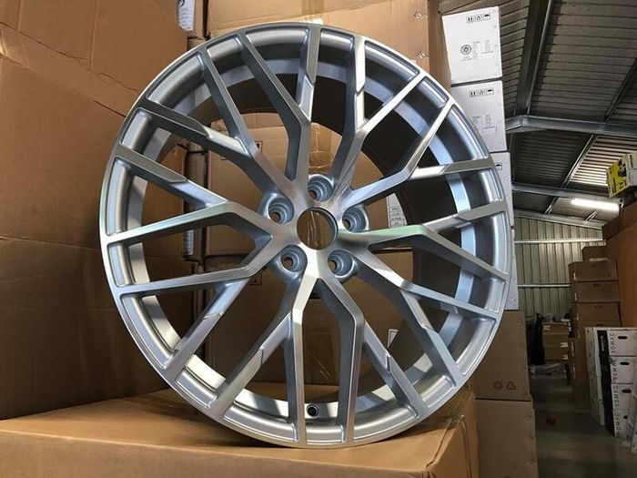 18" Inch Audi R8 V10 Style Alloy Wheels - Vw Polo -  Seat Ibiza -  Audi A1 Tt - 5x100