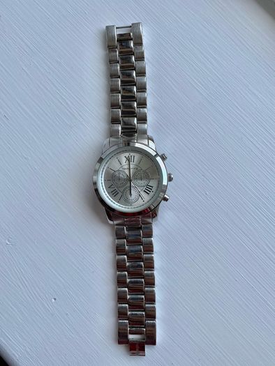Red Herring unisex watch, silver, like new, barely used