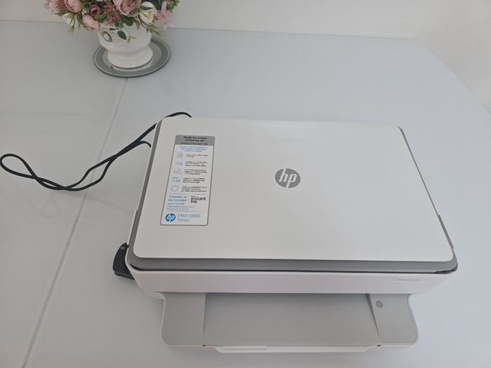 HP ENVY 6000 Series Printer & Copier  Excellent Condition  Needs Attention