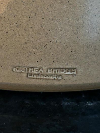 A large kiltrea bridge bread crock