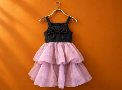 Girls formal dress Ages 6-9