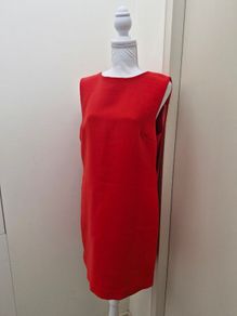 Elegant sleeveless cocktail dress