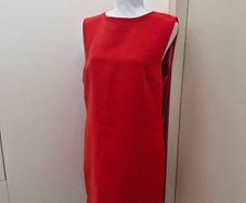Elegant sleeveless cocktail dress