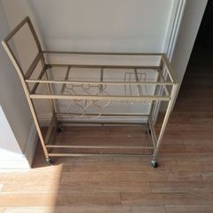 drinks trolley