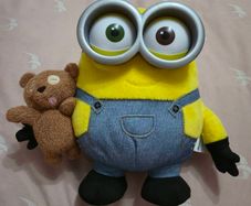 Illumination Minions Bob - Talking and Blushing toy