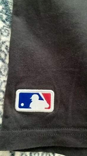 Official New York Yankees Black T-Shirt